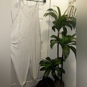 Elegant Women's Light Gray Jumpsuit
